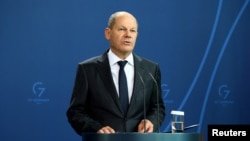 德国总理朔尔茨在柏林新闻发布会