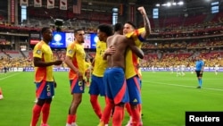 Colombia lidera el Grupo D con seis puntos y extiende su invicto a 25 partidos, mientras que Costa Rica queda con un punto.