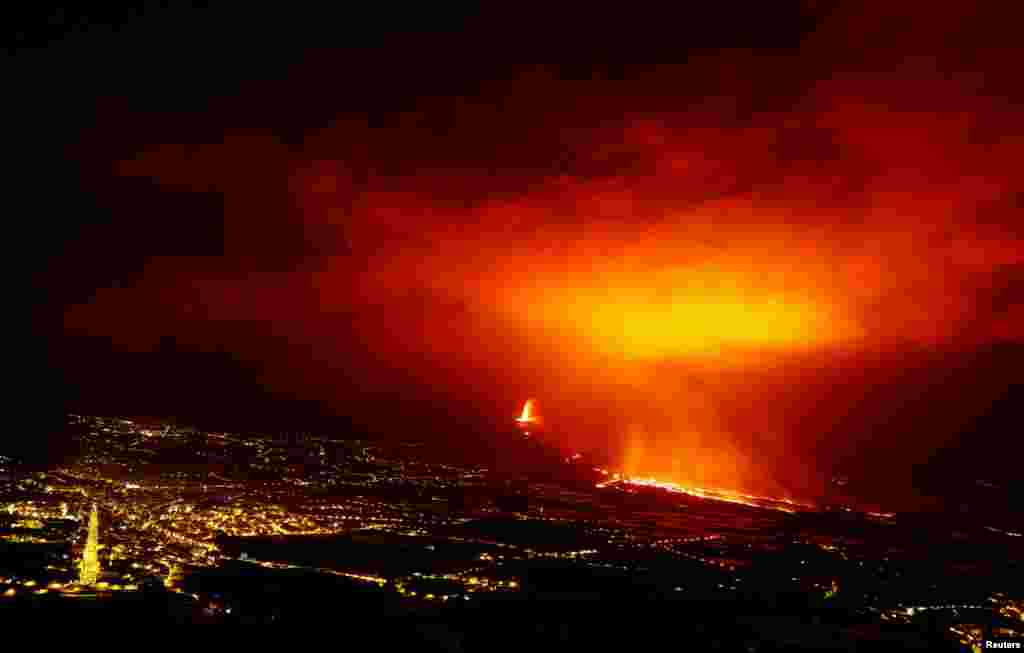 The Cumbre Vieja volcano continues to erupt as seen from El Time viewpoint, on the Canary Island of La Palma, Spain.