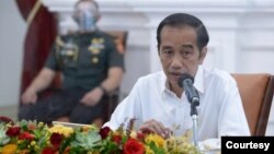 Presiden Joko Widodo memimpin rapat di Istana Negara, Jakarta (foto: dok./Biro Setpres)