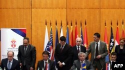 Ministri spoljnih poslova Srbije, BiH, Hrvatske i Crne Gore, Vuk Jeremić, Sven Alkalaj, Goran Jandroković i Milan Roćen potpisuju zajedničku deklaraciju nakon ministarske konferencije o rešenju pitanja izbeglica na zapadnom Balkanu