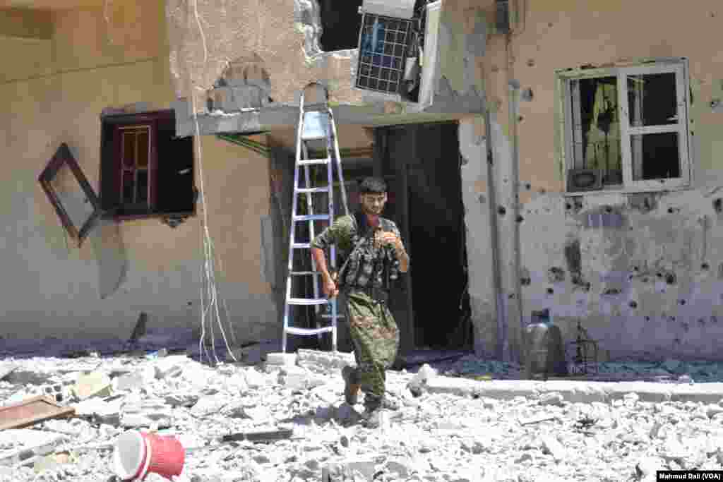 SDF Fighters in Raqqa