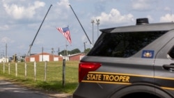 FILE - Seorang polisi negara bagian memblokir jalan selama penyelidikan atas penembakan pada kampanye calon presiden dari Partai Republik dan mantan Presiden AS Donald Trump di Butler, Pennsylvania, AS, 14 Juli 2024. (Carlos Osorio/REUTERS)