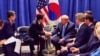 도널드 트럼프 미국 대통령과 이재명 한국 대통령이 22일 유엔총회가 열린 미국 뉴욕에서 회담했다.