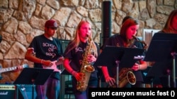 그랜드캐니언 국립공원에서 펼쳐지고  있는 ‘그랜드캐니언 뮤직 페스티벌(Grand Canyon Music Festival)