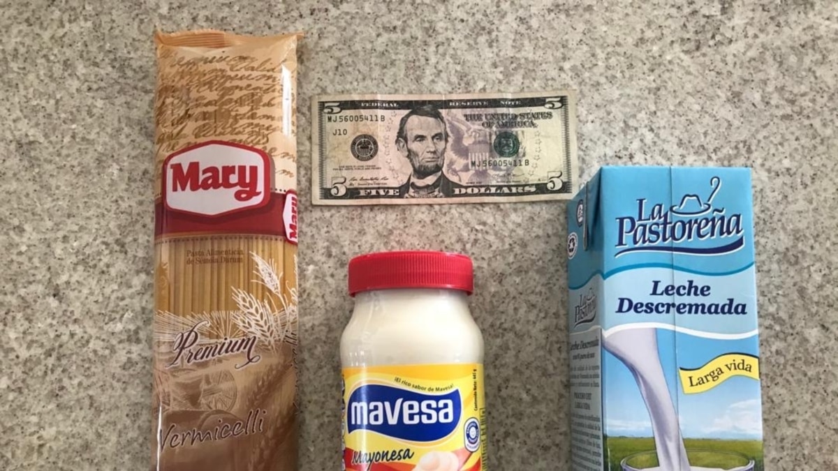 Qué se puede comprar con cinco dólares en un mercado en Venezuela?