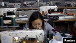 Pekin'de bir tekstil fabrikası
