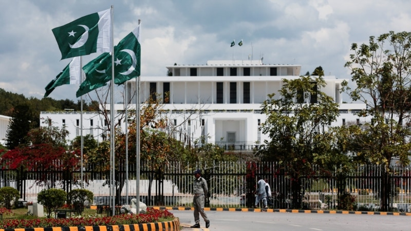 افزایش تحرکات دیپلماتیک در پاکستان در آستانه مذاکرات تهران و واشنگتن