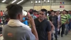 کاروان مهاجران در خاک مکزیک در انتظار تعیین وضعیت قانونی خود هستند