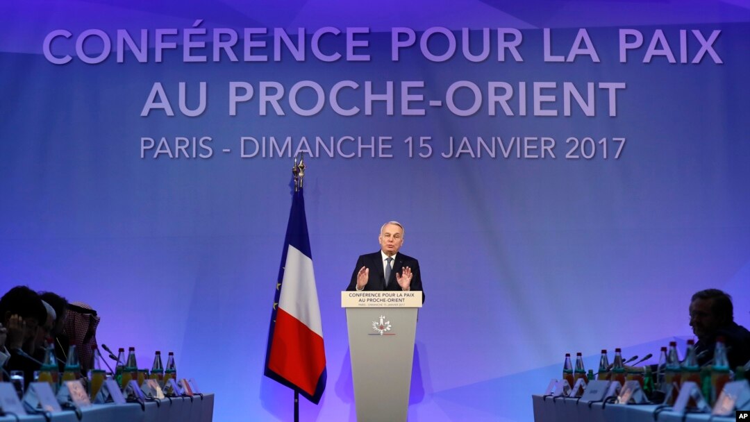 Ngoại trưởng Pháp Jean-Marc Ayrault phát biểu khai mạc hội nghị quốc tế thúc đẩy giải pháp hòa bình Trung Đông, diễn ra tại Paris, Pháp, ngày 15/01/2017.