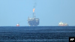 Un terminal pétrolier en Méditerranée, 1er août 2015.