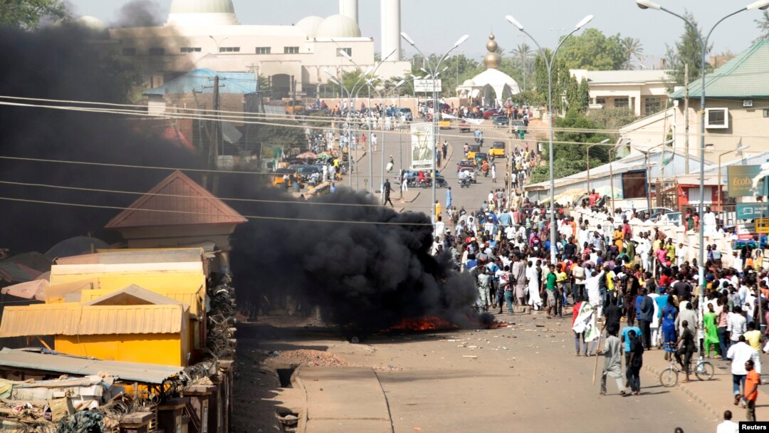 Smoke is seen after an suicide bomb explosion in Gombe, February 1, 2015, a day ahead of Nigeria's President Goodluck Jonathan's visit to the state for an election campaign rally. Authorities stated there were no casualties except for the suicide bomber. 