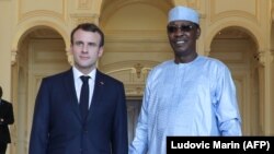 Idriss Deby et Emmanuel Macron à N'Djamena le 23 décembre 2018.