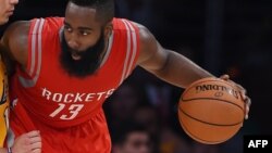 James Harden lors d'un match contre Houston, à Los Angeles, le 28 octobre 2014.