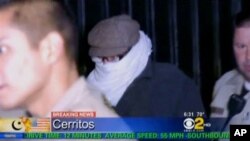 올해 9월 보호관찰 규정 위반 혐의로 체포될 당시 마크 바실리 유세프. (자료사진)