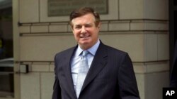 Foto de archivo, 23 de mayo de 2018, de Paul Manafort, ex jefe de la campaña presidencial de Donald Trump, saliendo de una corte federal en Washington. 