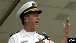 Amiral Mike Mullen (foto achiv)