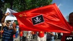 Антикитайский митинг в Ханое. 5 июня 2011г.