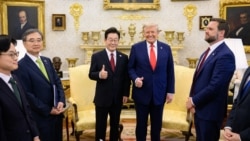 资料照片：2025年8月25日，特朗普总统在白宫椭圆形办公室会见韩国总统李在明。