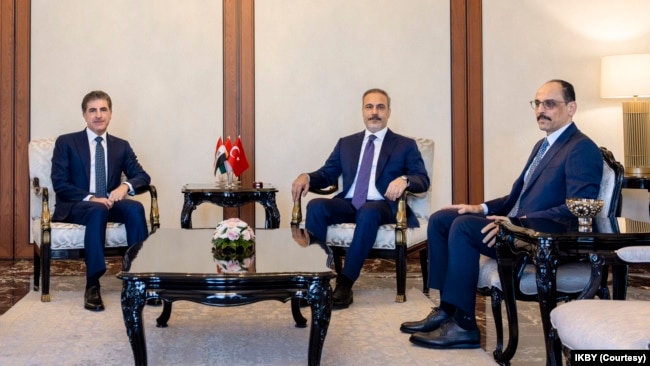 Barzani Erdoğan’ın ardından Dışişleri Bakanı Fidan ve MİT Başkanı Kalın ile bir araya geldi.