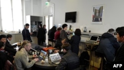 Ruang kerja para wartawan di Istana Elysee, Paris, 27 Maret 2018. (Foto: dok).