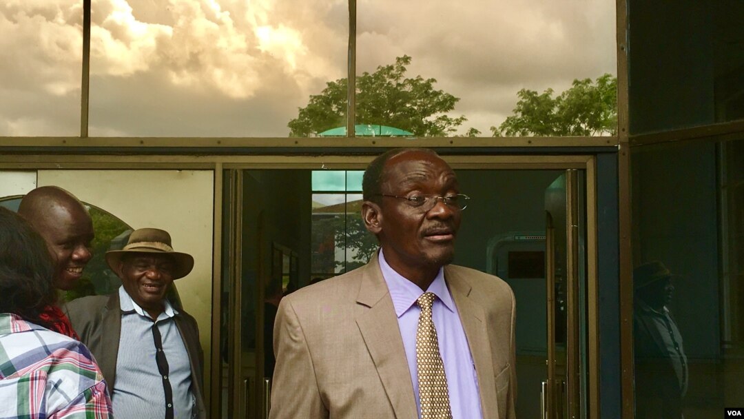 Kembo Mohadi, icegera ca perezida wa Zimbabwe