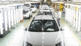 خط تولید خودرو در کارخانه سایپا