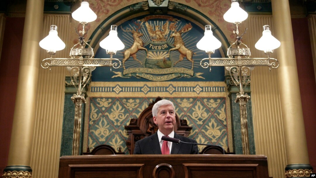 Michigan Gov. Rick Snyder delivers his State of the State address to a joint session of the House and Senate, at the state Capitol in Lansing, Mich., Jan. 19, 2016.