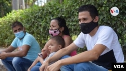 José Herrera, inmigrante venezolano, trabaja en Colombia para poder mantenerse. [Foto: Hugo Echeverry, VOA]