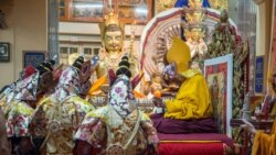 ༸གོང་ས་མཆོག་གི་འཁྲུངས་སྐར་གྱི་དགའ་སྟོན་བྱེད་མཁན་བོད་མི་ཞིག་དོ་དམ་བྱས་པ།