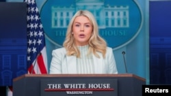 وتەبێژی کۆشکی سپی، کارۆلین لێڤت