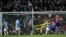 မန်စီးတီးအတွက် ဒုတိယဂိုးသွင်းယူနေသည့် Sergio Aguero (ဝဲစွဉ်) (ဇန်နဝါရီ ၁၈၊ ၂၀၂၀)