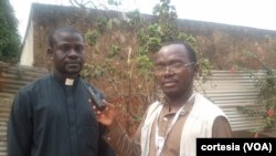 António Makoko Miamba, padre, e o correspondente da VOA Coque Mukuta