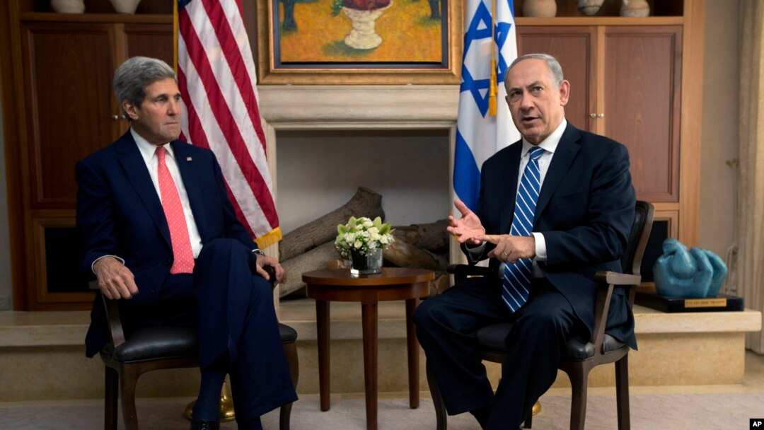 Državni sekretar Džon Keri i izraelski premijer Benjamin Netanjahu na sastanku u Jerusalimu, 6. novembar, 2013.