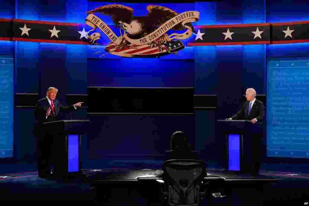 미국 공화당 대선 후보 도널드 트럼프 대통령과 민주당 후보 조 바이든 전 부통령이 테네시주 내슈빌의 벨몬트 대학에서 마지막 TV토론을 했다.