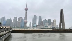 Naiknya permukaan air sungai setelah Topan Bebinca menerjang Shanghai, China, 16 September 2024. (Foto: REUTERS/Xihao Jiang)