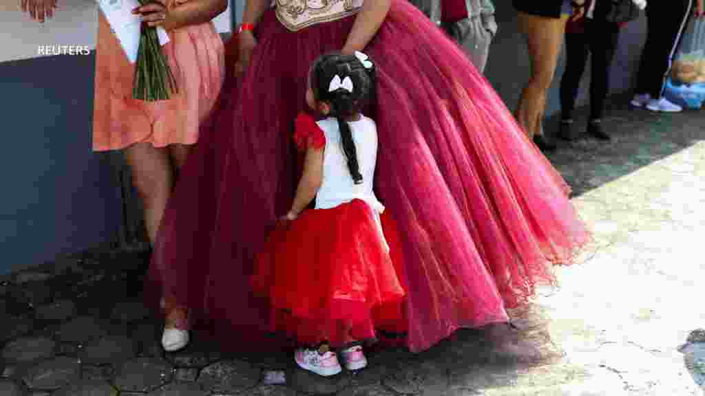 Durante el festejo se permitió el ingreso de un número reducido de familiares de las reclusas.&nbsp;