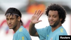 Les Brésiliens Neymar et Marcelo (Archives)