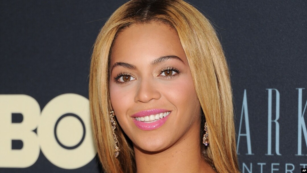 Singer Beyonce Knowles attends the premiere of "Beyonce: Life Is But A Dream" at the Ziegfeld Theatre in New York, February 12, 2013.