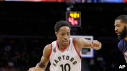 Les Toronto Raptors.