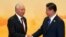 2014年11月11日亚太经合组织（APEC）峰会: 马来西亚总理纳吉布(左)与中国国家主席习近平握手