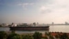 ARCHIVO: Un barco petrolero deja la bahía de La Habana, Cuba, el 9 de septiempre de 2023. Cuba informó que espera la visita de barcos de guerra rusos para un ejercicio militar en acuerdo con Muscú.