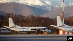 Arhiva - Avion Antonov An-26 u blizini Petropavlovsk-Kamčatskog, Rusija, 17. novembra 2020.