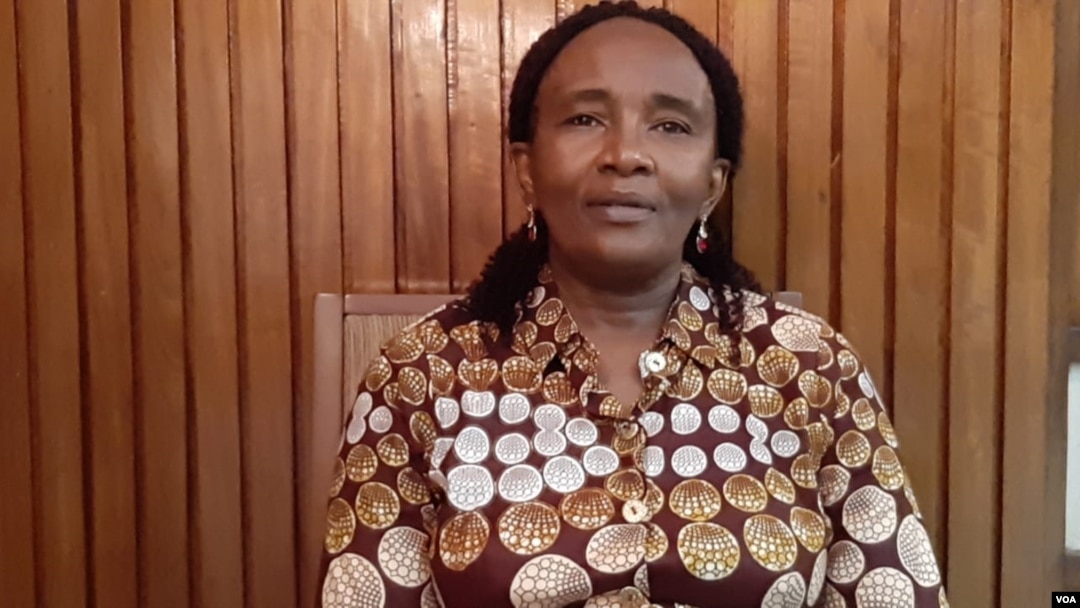 Dra. Margarida Gaspar, pediatra no Hospital David Bernardino em Luanda