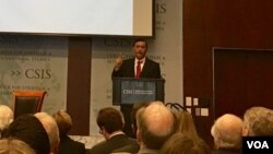 Menko Kemaritiman Luhut Binsar Panjaitan memberikan pemaparan dalam diskusi yang diselenggarakan oleh CSIS di Washington DC, Selasa (25/4).