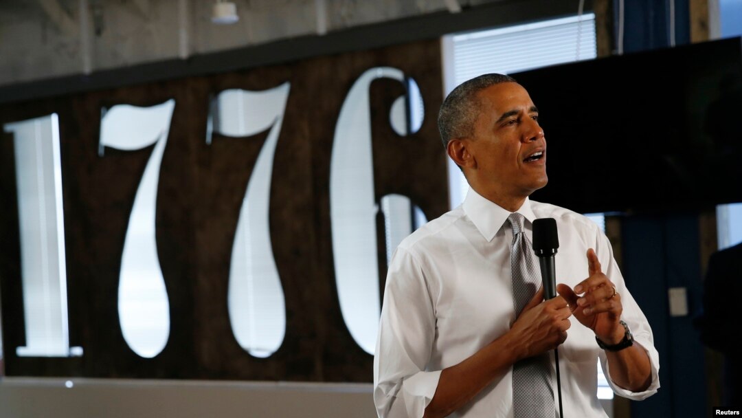 Presiden AS Barack Obama berbicara mengenai lapangan pekerjaan dalam kunjungan ke perusahaan teknologi baru 1776 di Washington (3/7). (Rueters/Kevin Lamarque)