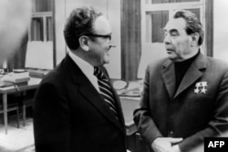 Američki državni sekretar Henry Kissinger na sastanku sa Leonidom Brezhnevom, generalnim sekretarom Komunističke partije SSSR-a, 21. oktobra 1973. u Moskvi. (Foto: AFP/Tass)