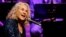 미국의 유명 싱어송라이터 캐럴 킹(Carole King)이 지난해 5월 국회도서관에서 공연을 펼치고 있다.