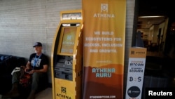 Una máquina de gestión de bitcóin en San Salvador, el 15 de noviembre de 2022.