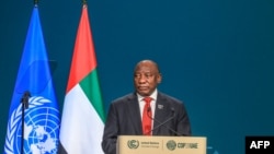 Cyril Ramaphosa, Presidente da África do Sul, na Cimeira do Clima nas Nações Unidas, em Dubai, 1 dezembro de 2023.